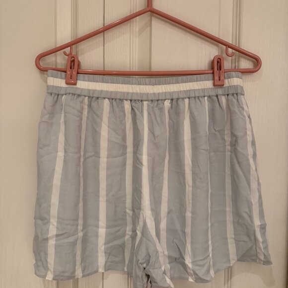 NWOT Wilfred Free striped shorts - Picture 2 of 3